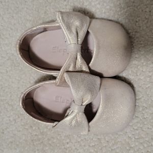 Elephantito infant shoes in gold with bow